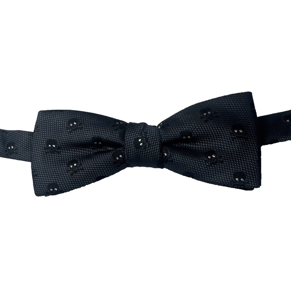 Apt. 9 Pre-Tied Bow Tie Black Skulls Silver Gray Mens semi formal Prom
